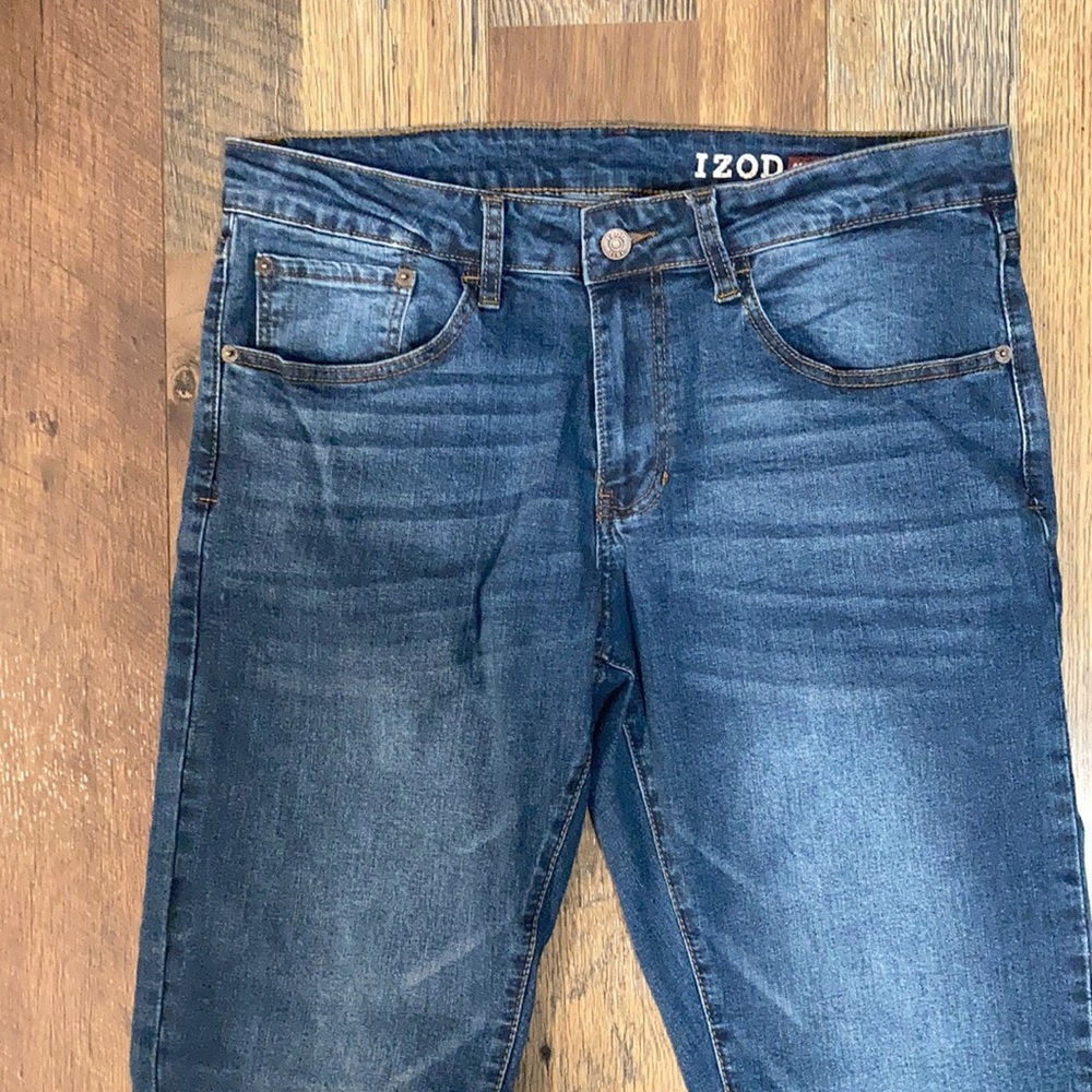 IZOD jeans men’s 34x32 comfort stretch dark denim blue, EUC like new condition - Picture 2 of 6